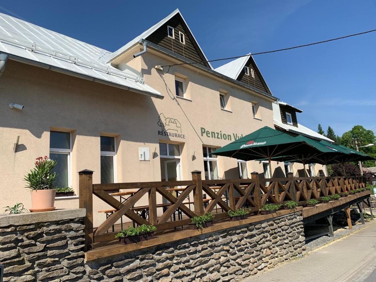 Penzion a Restaurace Vyhlídka Železná Ruda Exterior foto